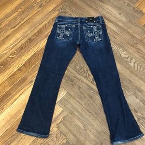 Miss Me jeans with rhinestone pocket